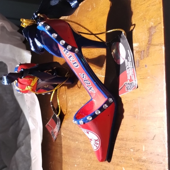 3ct Red Sox Ornament Stiletto Pumps MLB nwt - Picture 3 of 4